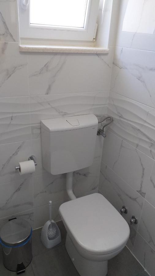 Apartman Karla Lastovo Buitenkant foto