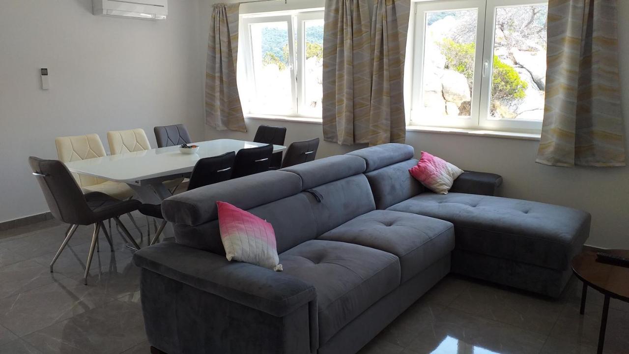 Apartman Karla Lastovo Buitenkant foto