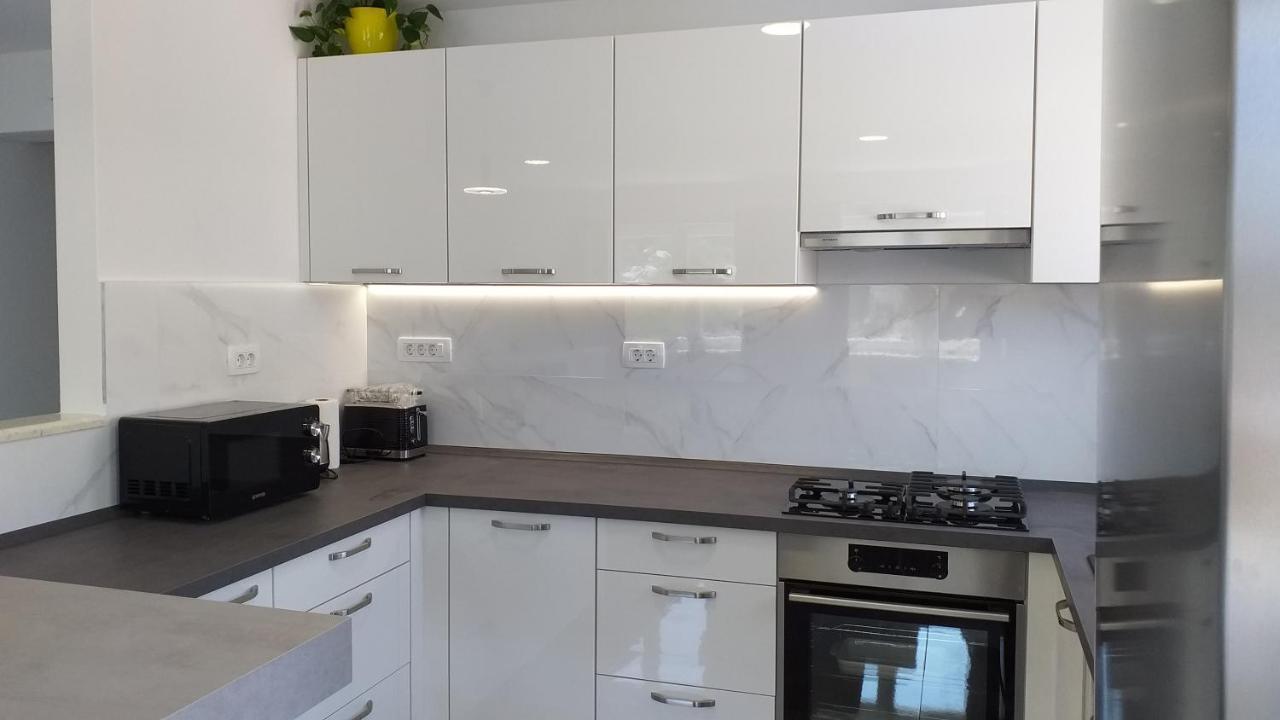 Apartman Karla Lastovo Buitenkant foto